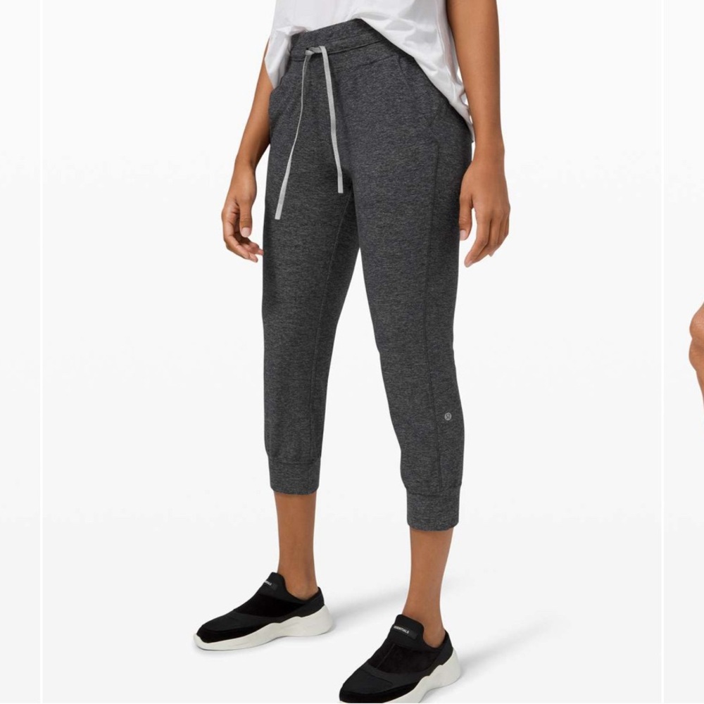 Lululemon Ready to Rulu Jogger Crop